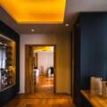If you're looking for a nice hotel, try our service